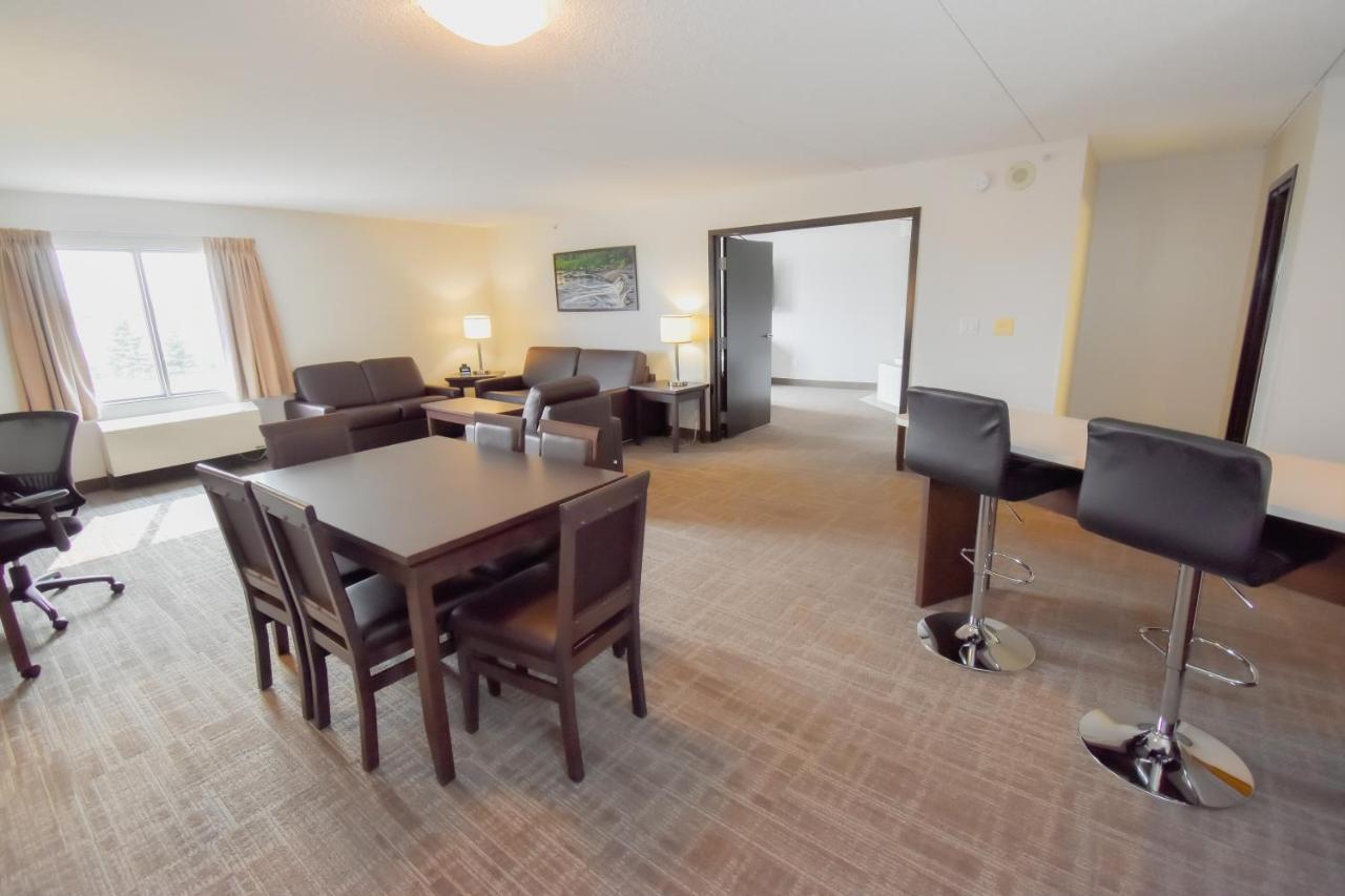 Canad Inns Destination Centre Club Regent Casino Hotel Winnipeg Exteriör bild