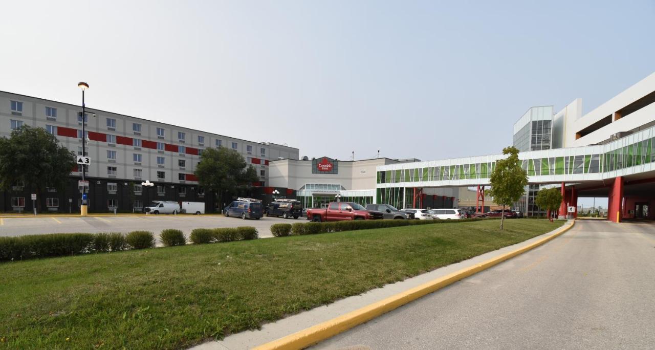 Canad Inns Destination Centre Club Regent Casino Hotel Winnipeg Exteriör bild