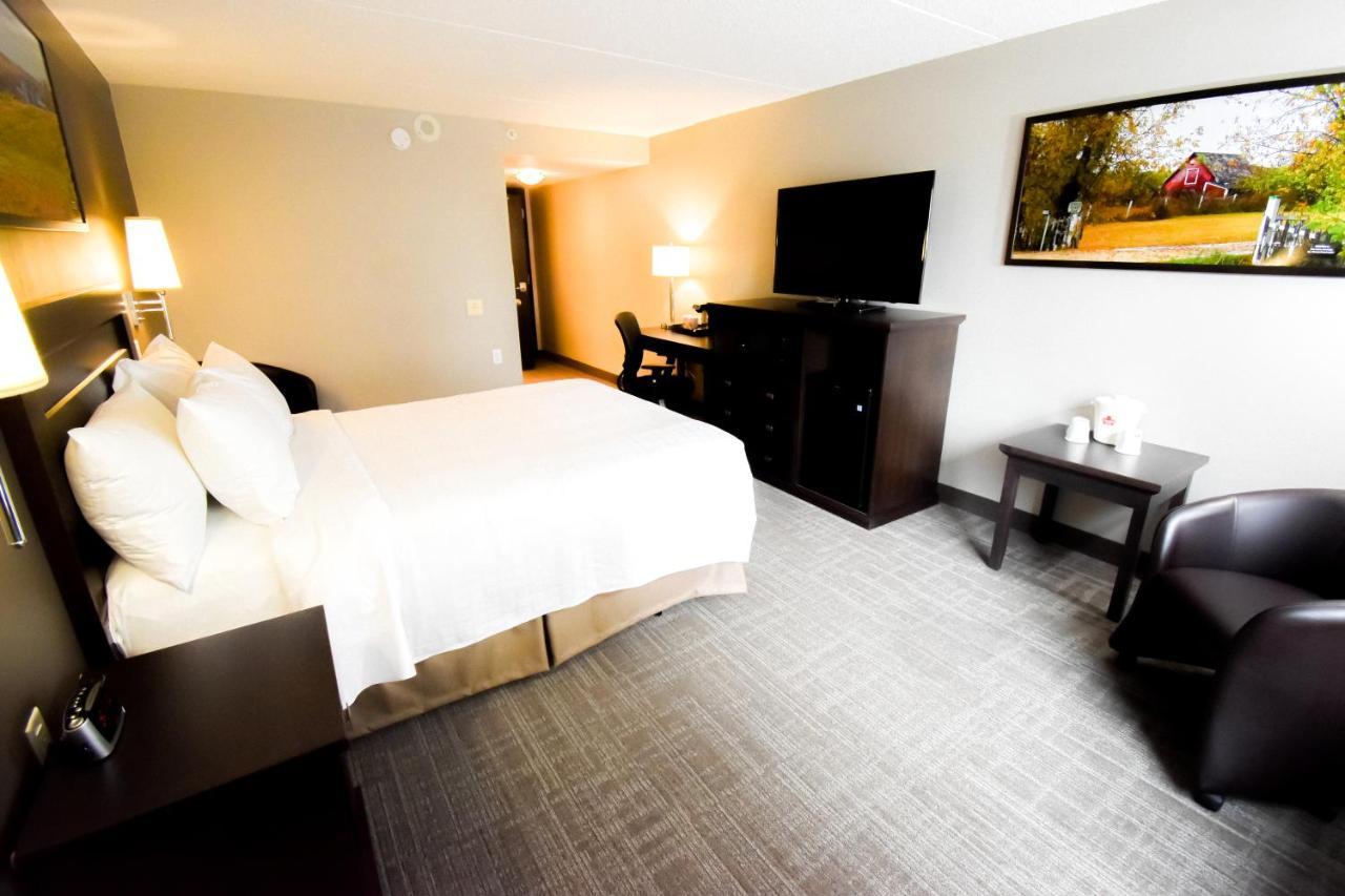 Canad Inns Destination Centre Club Regent Casino Hotel Winnipeg Exteriör bild