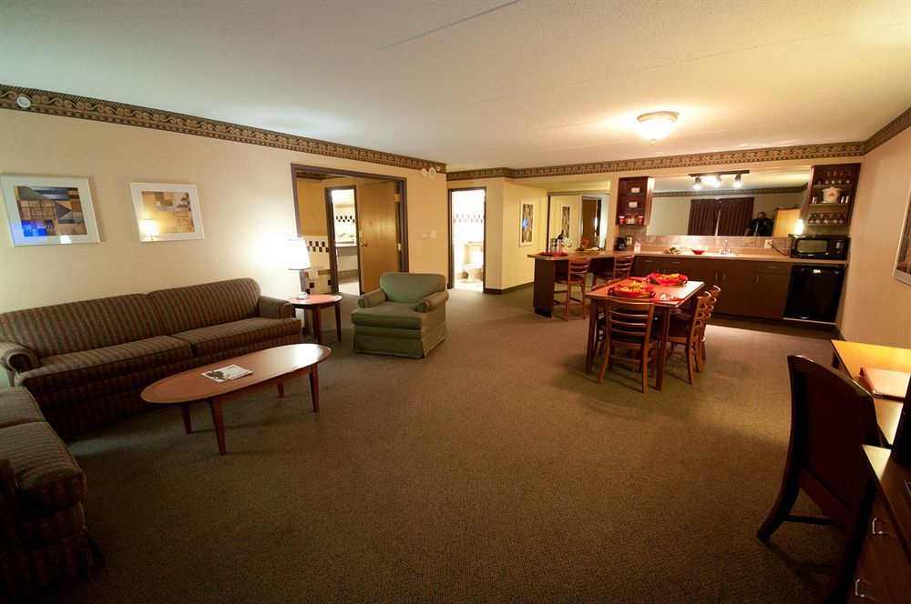 Canad Inns Destination Centre Club Regent Casino Hotel Winnipeg Exteriör bild