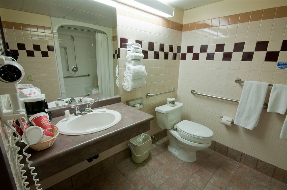 Canad Inns Destination Centre Club Regent Casino Hotel Winnipeg Exteriör bild